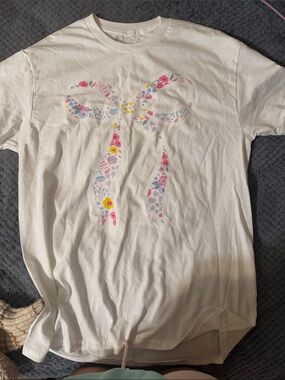 Comfort Colors White Tee with Floral Bow Graphic